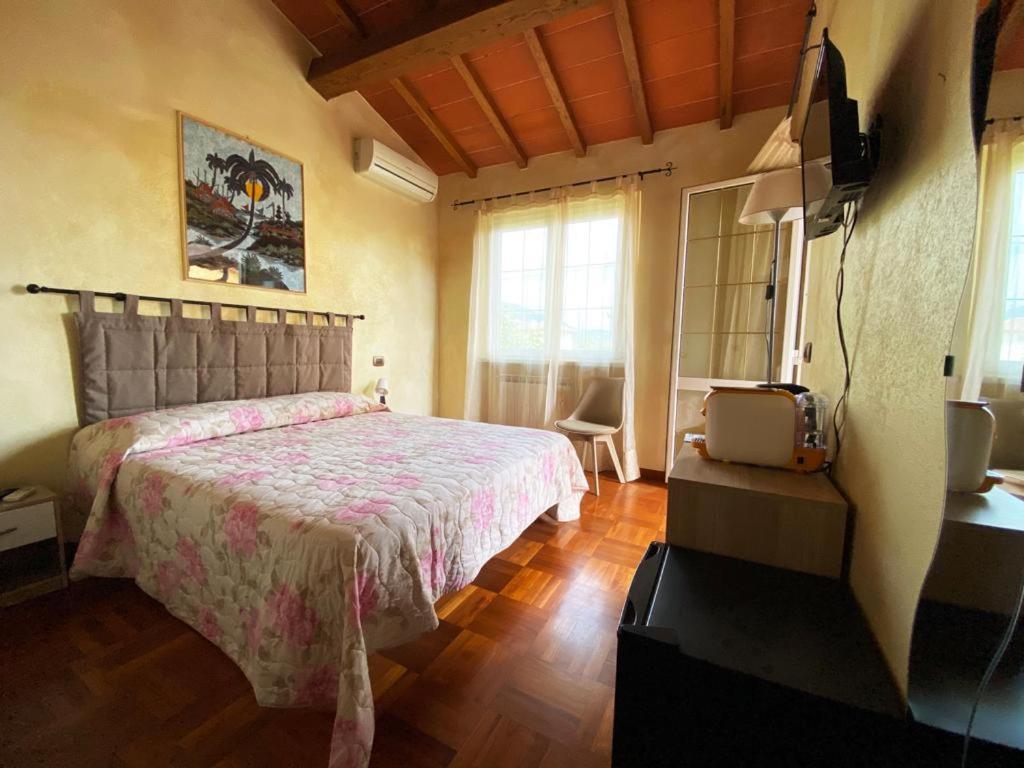 Bed and Breakfast La Madonnina Кверчета Экстерьер фото